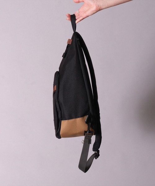 anello（アネロ）の「(LF)【anello】15L 大容量 クロス ボディバッグ（ボディバッグ/ウエストポーチ・レディース・ブラック/ブラック×ピンク/ブラック×ベージュ・ONE SIZE）」の7枚目の写真