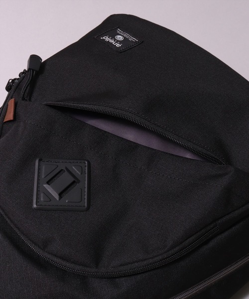 anello（アネロ）の「(LF)【anello】15L 大容量 クロス ボディバッグ（ボディバッグ/ウエストポーチ・レディース・ブラック/ブラック×ピンク/ブラック×ベージュ・ONE SIZE）」の18枚目の写真