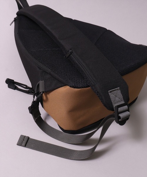 anello（アネロ）の「(LF)【anello】15L 大容量 クロス ボディバッグ（ボディバッグ/ウエストポーチ・レディース・ブラック/ブラック×ピンク/ブラック×ベージュ・ONE SIZE）」の22枚目の写真