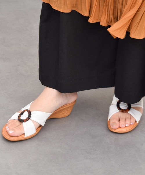 ITALIAN SHOEMAKERS】べっ甲風モチーフサンダル(942325