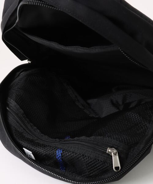 MADDEN（メデン）の「撥水加工 PCスリーブ付き プリーツポケット バックパック DAN'S PACK（ダンズパック）（バックパック/リュック・メンズ・ブラック・FREE）」の5枚目の写真