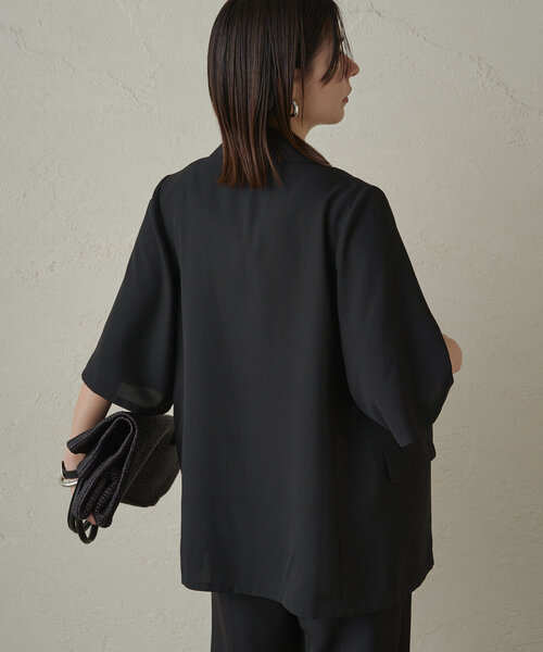 LOUNGEDRESS（ラウンジドレス）の「ハーフスリーブジャケット