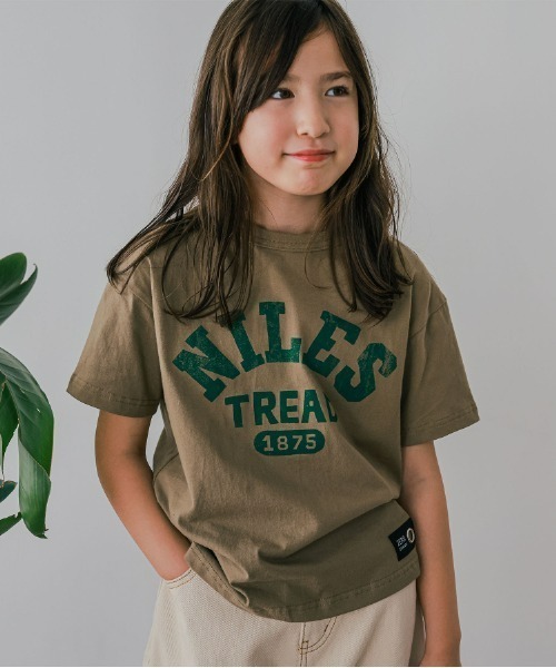 ZERO standerd(ゼロスタンダード)の「ZERO standard/ゼロスタンダード プリントTシャツ(Tシャツ/カットソー・キッズ・ブラック/ブルー系その他5/グレー系その他/ブラック系その他2/オフホワイト/グレー/チャコールグレー/ホワイト系その他2/ブラック系その他/グレー系その他6/ネイビー/ベージュ/ホワイト系その他/ベージュ系その他/ホワイト系その他3・100cm/110cm/120cm/130cm/140cm/150cm/160cm)」の13枚目の写真
