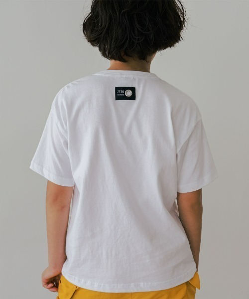 ZERO standerd(ゼロスタンダード)の「ZERO standard/ゼロスタンダード プリントTシャツ(Tシャツ/カットソー・キッズ・ブラック/ブルー系その他5/グレー系その他/ブラック系その他2/オフホワイト/グレー/チャコールグレー/ホワイト系その他2/ブラック系その他/グレー系その他6/ネイビー/ベージュ/ホワイト系その他/ベージュ系その他/ホワイト系その他3・100cm/110cm/120cm/130cm/140cm/150cm/160cm)」の16枚目の写真