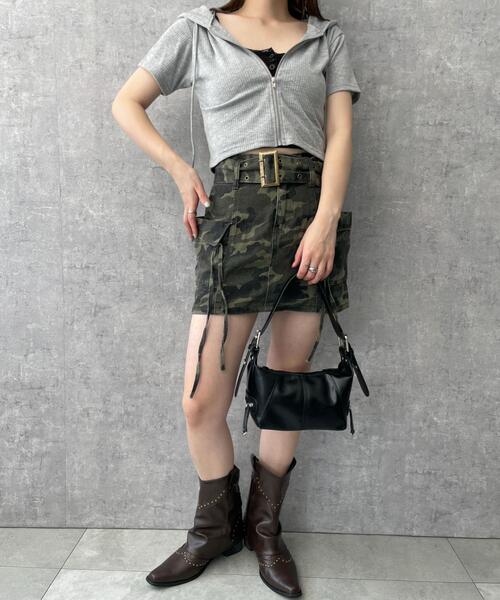 dispark（ディスパーク）の「DISPARK/クロップドZIPフードT（パーカー・レディース・ブラック/グレー・FREE）」の4枚目の写真