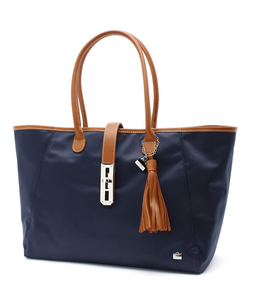 LA BAGAGERIE（ラバガジェリー）の「おむすびトートバッグ Mサイズ（トートバッグ・レディース・ブラック/グリーン系カモフラージュ/カモフラージュ/ネイビー・FREE）」の3枚目の写真