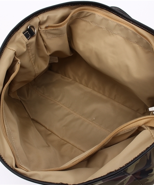 LA BAGAGERIE（ラバガジェリー）の「おむすびトートバッグ Mサイズ（トートバッグ・レディース・ブラック/グリーン系カモフラージュ/カモフラージュ/ネイビー・FREE）」の11枚目の写真