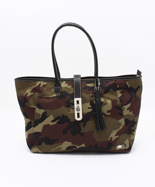 LA BAGAGERIE（ラバガジェリー）の「おむすびトートバッグ Mサイズ（トートバッグ・レディース・ブラック/グリーン系カモフラージュ/カモフラージュ/ネイビー・FREE）」の17枚目の写真