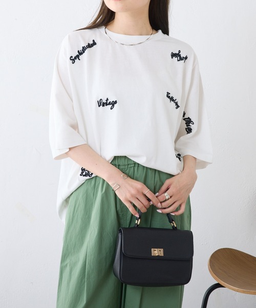 PUAL CE CIN(ピュアルセシン)の「手描き風ロゴ刺繍ハーフスリーブTシャツ(Tシャツ/カットソー・レディース・グレー/オフホワイト/ブラウン・FREE)」の2枚目の写真