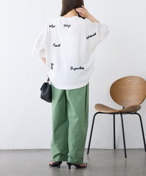 PUAL CE CIN(ピュアルセシン)の「手描き風ロゴ刺繍ハーフスリーブTシャツ(Tシャツ/カットソー・レディース・グレー/オフホワイト/ブラウン・FREE)」の10枚目の写真