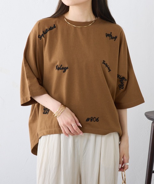 PUAL CE CIN(ピュアルセシン)の「手描き風ロゴ刺繍ハーフスリーブTシャツ(Tシャツ/カットソー・レディース・グレー/オフホワイト/ブラウン・FREE)」の12枚目の写真
