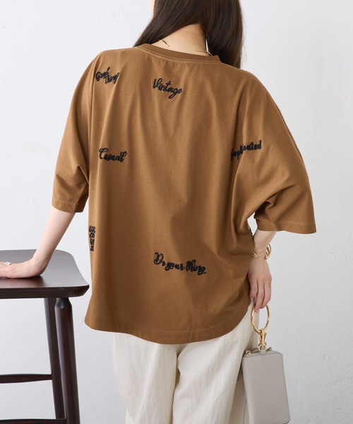PUAL CE CIN(ピュアルセシン)の「手描き風ロゴ刺繍ハーフスリーブTシャツ(Tシャツ/カットソー・レディース・グレー/オフホワイト/ブラウン・FREE)」の15枚目の写真
