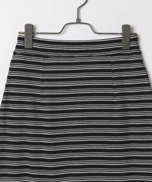 LEPSIM(レプシィム)の「ボーダーワッフルスカート 122058(スカート・レディース・ブラック/アイボリー・FREE)」の17枚目の写真