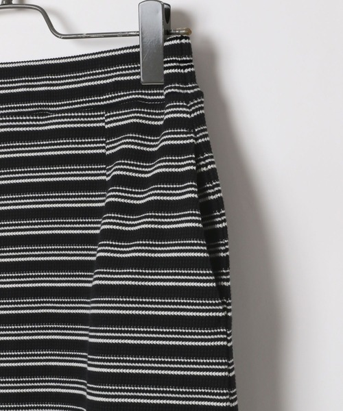 LEPSIM(レプシィム)の「ボーダーワッフルスカート 122058(スカート・レディース・ブラック/アイボリー・FREE)」の18枚目の写真