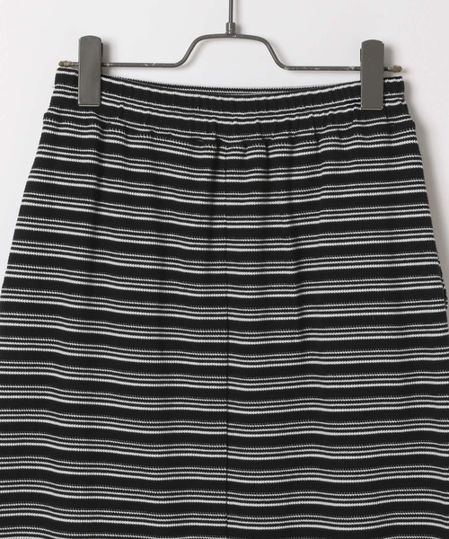 LEPSIM(レプシィム)の「ボーダーワッフルスカート 122058(スカート・レディース・ブラック/アイボリー・FREE)」の21枚目の写真