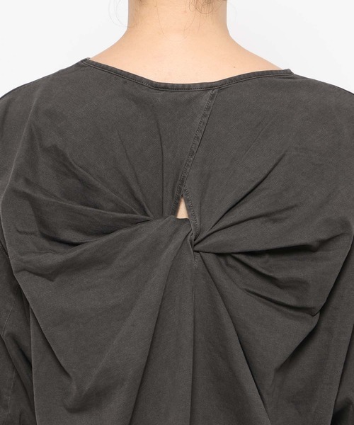 LOWRYS FARM（ローリーズファーム）の「ピグメントネジリＳＳ  133885（Tシャツ/カットソー・レディース・チャコールグレー/アイボリー/パープル・FREE）」の8枚目の写真