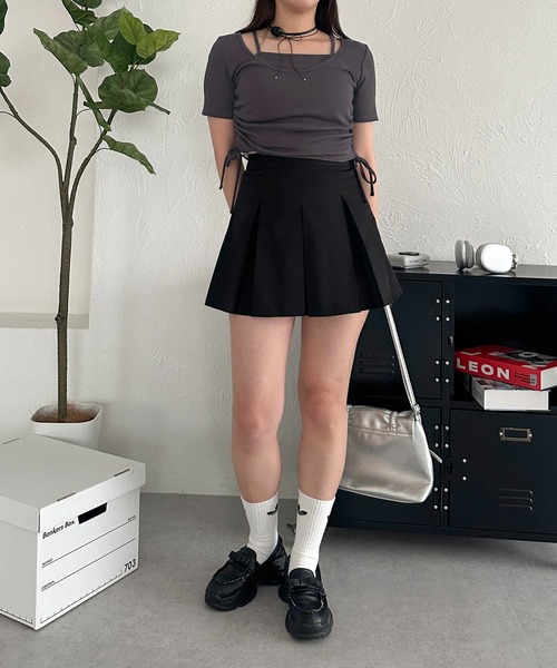 apres jour mignon（アプレジュールミニョン）の「【apresjour mignon SOIE】レイヤード風トップス【ZOZOTOWN限定アイテム】（Tシャツ/カットソー・レディース・チャコールグレー/アイボリー/ブラック/レッド・X-LARGE/フリー）」の15枚目の写真