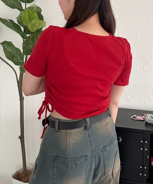 apres jour mignon（アプレジュールミニョン）の「【apresjour mignon SOIE】レイヤード風トップス【ZOZOTOWN限定アイテム】（Tシャツ/カットソー・レディース・チャコールグレー/アイボリー/ブラック/レッド・X-LARGE/フリー）」の10枚目の写真