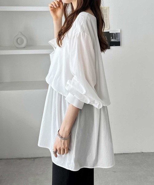 GeeRA(ジーラ)の「【M~3L展開】ふんわりペプラムが大人可愛い!羽織にもなる!ペプラムシャツチュニックブラウス(シャツ/ブラウス・レディース・オフホワイト/ブラック系その他/ブラック・MEDIUM/LARGE/X-LARGE/XX-LARGE)」の13枚目の写真