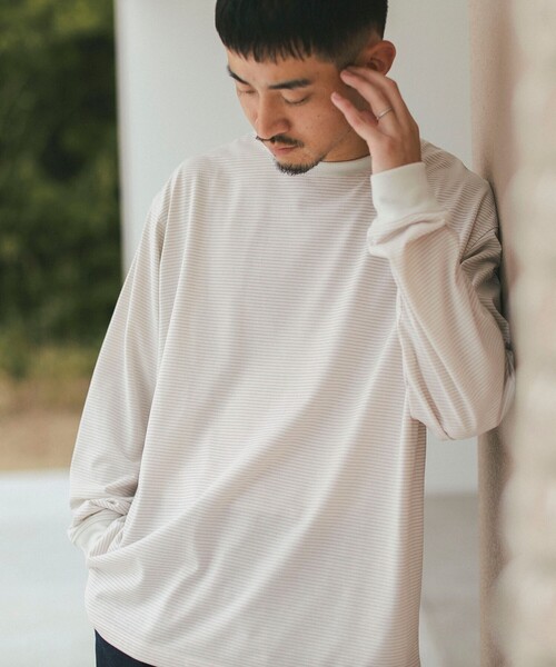 B:MING by BEAMS（ビーミングバイビームス）の「クイックドライ ボーダー ロングスリーブ Tシャツ（Tシャツ/カットソー・メンズ・オリーブ/ナチュラル・SMALL/X-LARGE/LARGE/MEDIUM）」の2枚目の写真