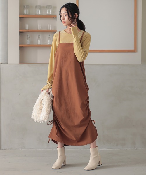 n'OrLABEL（ノアールレーベル）の「『ラメシアークルーネック指穴カットソー』（Tシャツ/カットソー・レディース・ブラック/ブラウン/イエロー/シルバー・2/1）」の9枚目の写真