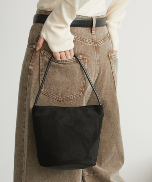 Aunt Marie's（アントマリーズ）の「スエードドワンハンドルバッグ（ハンドバッグ・レディース・ブラック/ベージュ/レッド・FREE）」の4枚目の写真