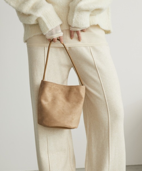 Aunt Marie's（アントマリーズ）の「スエードドワンハンドルバッグ（ハンドバッグ・レディース・ブラック/ベージュ/レッド・FREE）」の15枚目の写真