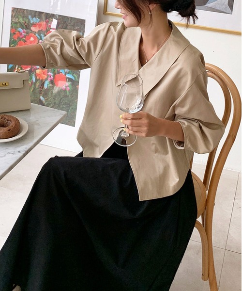 MAISON DE THERESE(メゾン ド テレーズ)の「chic開襟ゆったり長袖ジャケット(テーラードジャケット・レディース・ブラック/ベージュ・FREE)」の7枚目の写真