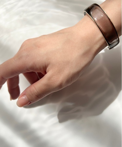 ciite'(シーテ)の「クリアエディション ブレスレット(バングル/リストバンド・レディース・ホワイト/ブラック・FREE)」の19枚目の写真