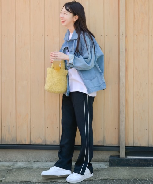 OMNES（オムネス）の「ダンボールニットスリット付きライントラックパンツ（スウェットパンツ・レディース・グリーン/ブラック/ベージュ・LARGE/MEDIUM）」の5枚目の写真