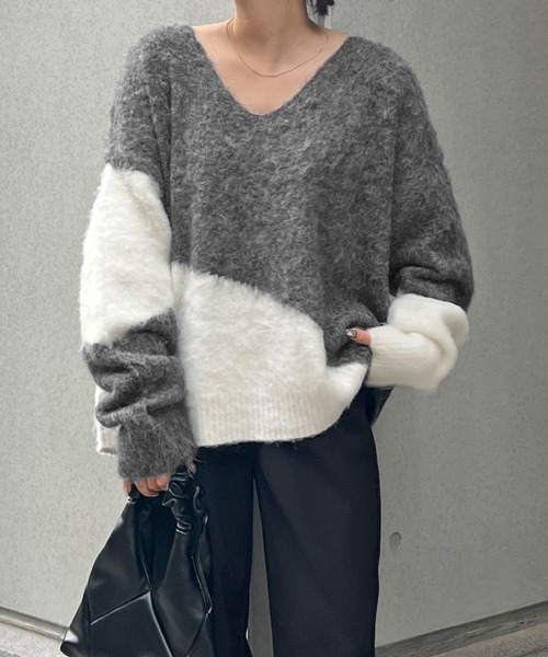 ABYS(アビス)の「まとまるバイカラー。配色ふわふわジャギーニットトップス(ニット/セーター・レディース・ブラウン/ブルー/グレー・FREE)」の2枚目の写真