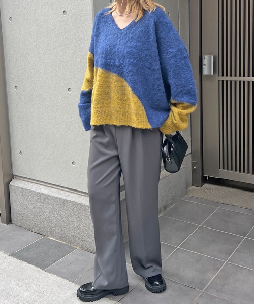 ABYS(アビス)の「まとまるバイカラー。配色ふわふわジャギーニットトップス(ニット/セーター・レディース・ブラウン/ブルー/グレー・FREE)」の9枚目の写真