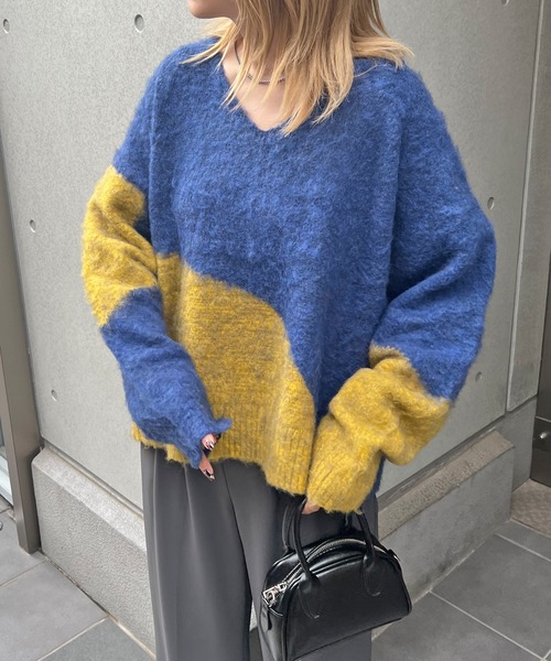 ABYS(アビス)の「まとまるバイカラー。配色ふわふわジャギーニットトップス(ニット/セーター・レディース・ブラウン/ブルー/グレー・FREE)」の10枚目の写真