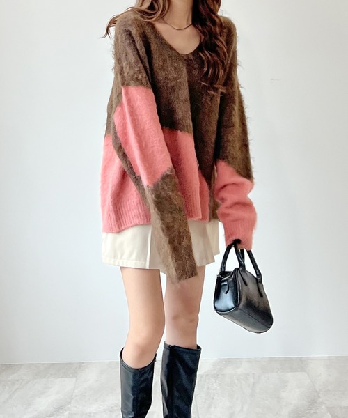 ABYS(アビス)の「まとまるバイカラー。配色ふわふわジャギーニットトップス(ニット/セーター・レディース・ブラウン/ブルー/グレー・FREE)」の16枚目の写真