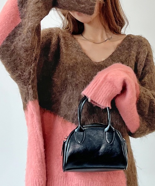 ABYS(アビス)の「まとまるバイカラー。配色ふわふわジャギーニットトップス(ニット/セーター・レディース・ブラウン/ブルー/グレー・FREE)」の17枚目の写真