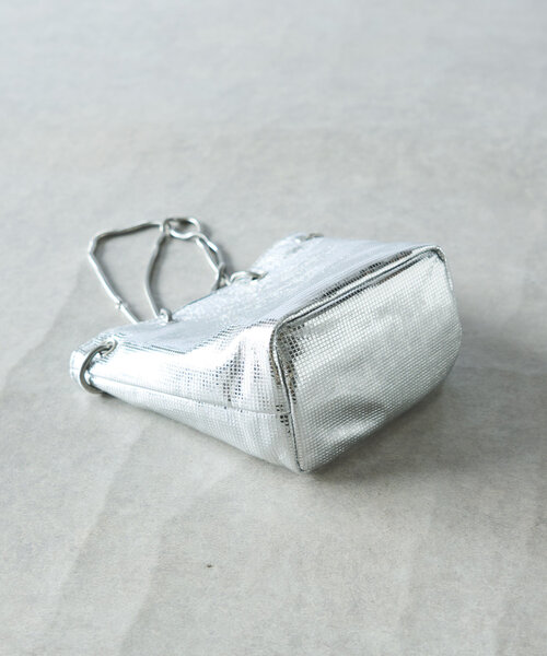 un dix cors(アンディコール)の「【cache cache(カシュカシュ)】スネークチェーンメタリックミニバッグ(トートバッグ・レディース・シルバー/ゴールド・FREE)」の18枚目の写真