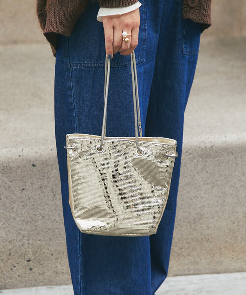 un dix cors(アンディコール)の「【cache cache(カシュカシュ)】スネークチェーンメタリックミニバッグ(トートバッグ・レディース・シルバー/ゴールド・FREE)」の6枚目の写真