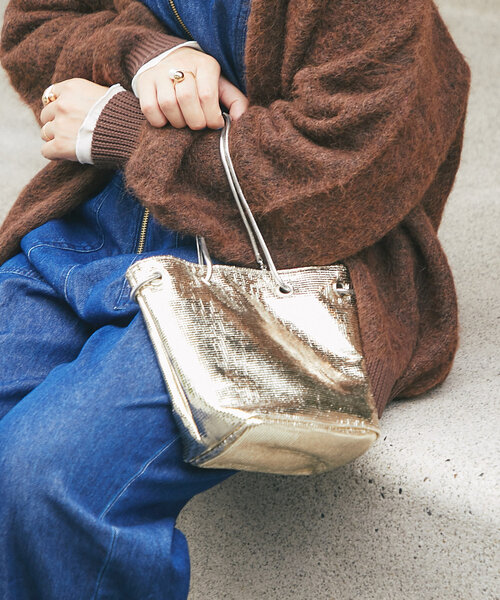 un dix cors(アンディコール)の「【cache cache(カシュカシュ)】スネークチェーンメタリックミニバッグ(トートバッグ・レディース・シルバー/ゴールド・FREE)」の11枚目の写真