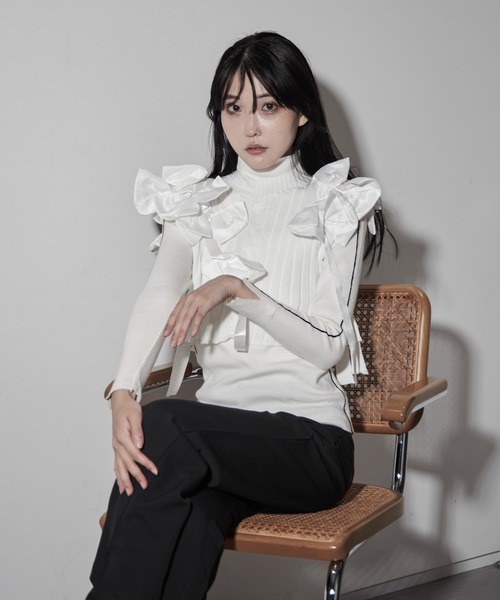 Y/lim（イリム）の「アシメリボンケーブルニットベスト（ベスト・レディース・オフホワイト・F）」の4枚目の写真