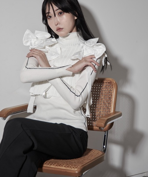 Y/lim（イリム）の「アシメリボンケーブルニットベスト（ベスト・レディース・オフホワイト・F）」の5枚目の写真