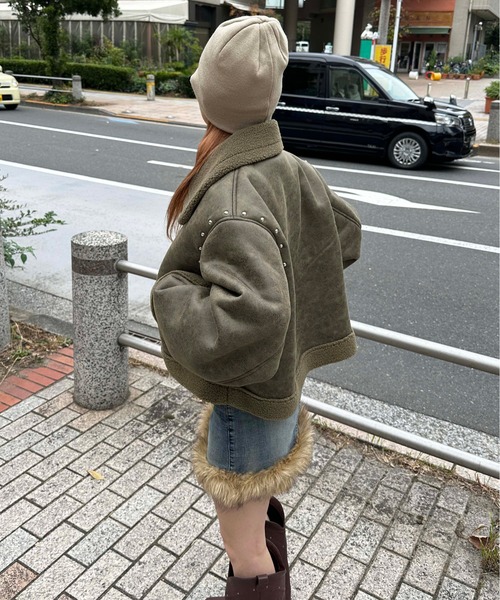 美品　高級✨　カールドノヒュー　リアルムートンコート　カーキ　ベルト　Sサイズ 希少✨カールドノヒュー リアルムートンコート ベルト付