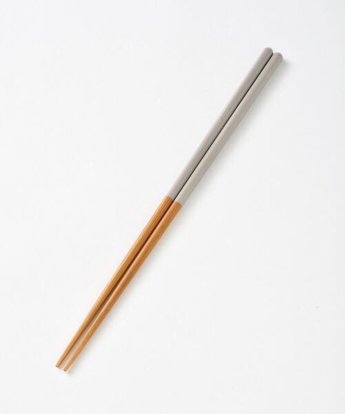 BRUNO（ブルーノ）の「BRUNOスス竹角丸カラー菜箸 30cm（カトラリー・レディース・ピンク/グリーン/グレー系その他/グレー・ﾌﾘ-）」の2枚目の写真