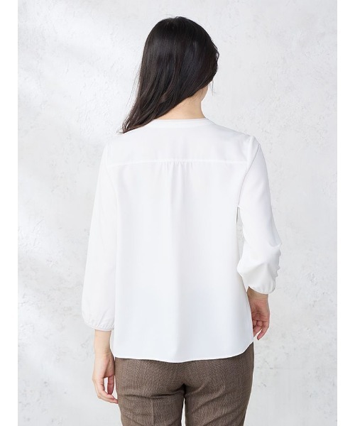 パーフェクトスーツファクトリー Perfect Suit FActory 配色バンドカラー ジョーゼットブラウス （L．グレー） セール】配色バンドカラー ジョーゼットブラウス オフホワイト