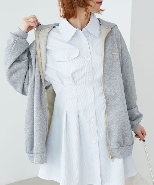 MAJESTIC LEGON（マジェスティックレゴン）の「ミディ丈裏毛ジップパーカー（パーカー・レディース・アイボリー/グレー/チャコールグレー・MEDIUM）」の17枚目の写真