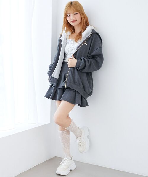 MAJESTIC LEGON（マジェスティックレゴン）の「ミディ丈裏毛ジップパーカー（パーカー・レディース・アイボリー/グレー/チャコールグレー・MEDIUM）」の22枚目の写真