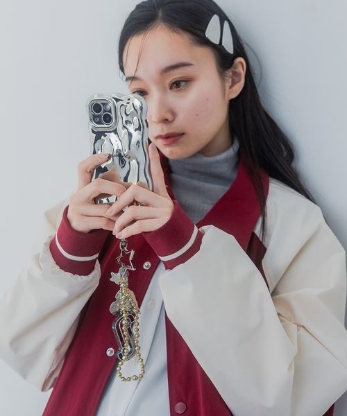 JEANASIS（ジーナシス）の「【iPhone13/14対応】WAVE PHONE CASE/284106（スマホケース/カバー・レディース・ブラック/ピンク/シルバー/ブルー・FREE）」の6枚目の写真