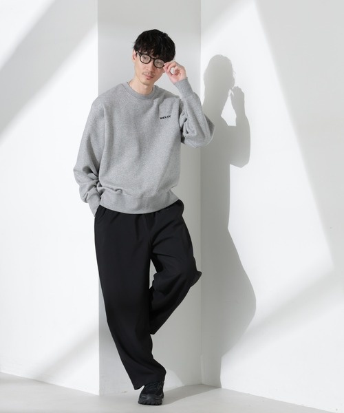 NANO universe（ナノユニバース）の「｢KELTY×NANO universe｣ミニロゴクルーネックスウェット（スウェット・メンズ・グレー/ブラック・L/M/S）」の14枚目の写真