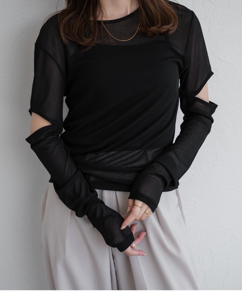 raffime(ラフィミー)の「【Raffime】スリット入りシアートップス(Tシャツ/カットソー・レディース・ブラック/ライトイエロー/オフホワイト・フリー)」の5枚目の写真