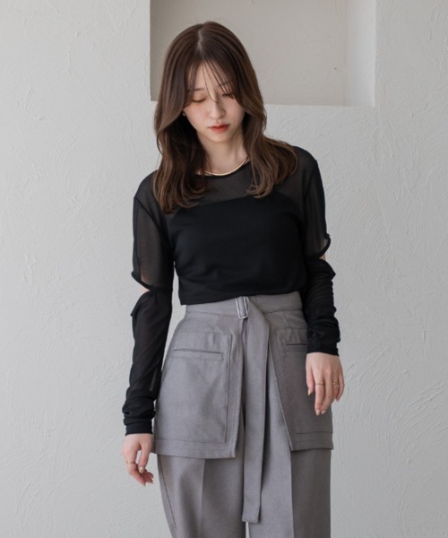 raffime(ラフィミー)の「【Raffime】スリット入りシアートップス(Tシャツ/カットソー・レディース・ブラック/ライトイエロー/オフホワイト・フリー)」の6枚目の写真