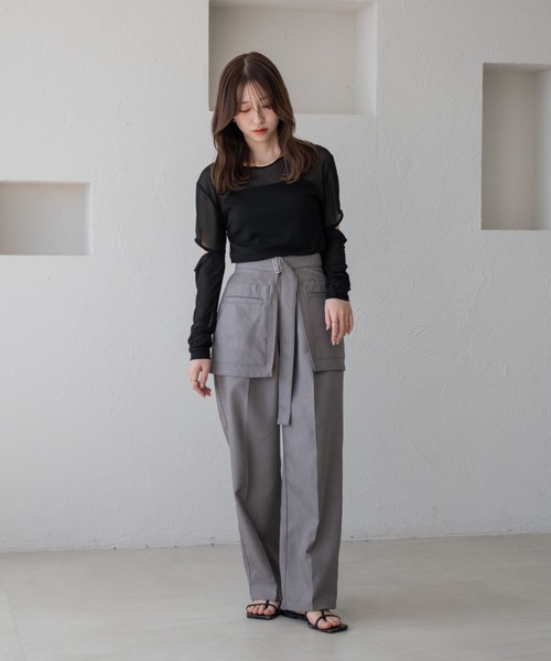 raffime(ラフィミー)の「【Raffime】スリット入りシアートップス(Tシャツ/カットソー・レディース・ブラック/ライトイエロー/オフホワイト・フリー)」の13枚目の写真